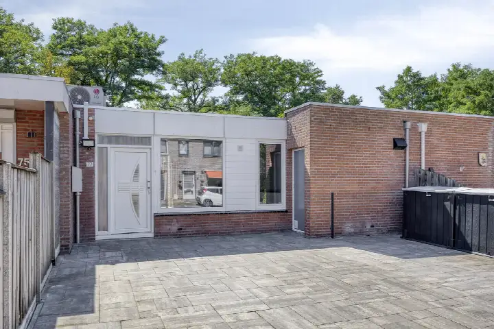 Tussenwoning te koop: Eymerickhof 77, Rijpelberg-West Helmond