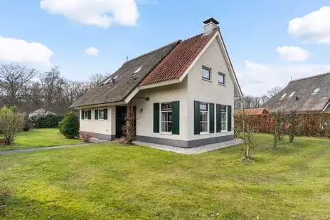 Vrijstaande woning te koop: Eysinga-State 204, Sint Nicolaasga Sint Nicolaasga