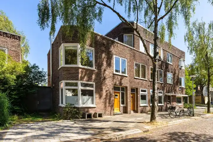 Hoekwoning te koop: Eyssoniusstraat 3, Professorenbuurt Groningen