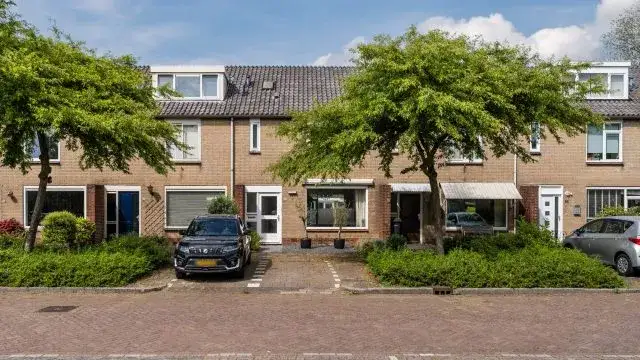 Tussenwoning te koop: Faustlaan 48, Operabuurt Amstelveen