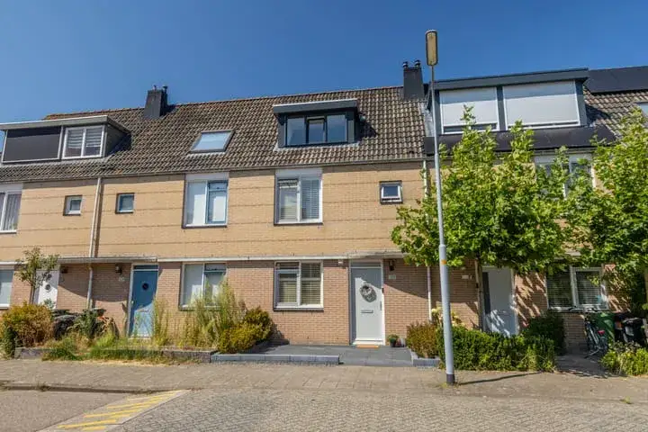 Tussenwoning te koop: Femina Mullerstraat 130, Hoofddorp Toolenburg Oost Hoofddorp