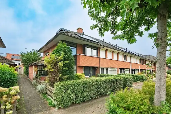 Hoekwoning te koop: Ferdinand Bolhage 28, Hagen Nieuwegein