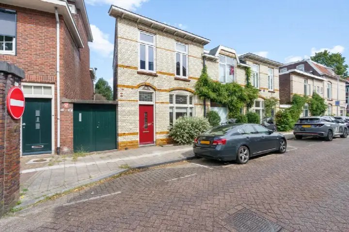 Hoekwoning te koop: Ferdinand Bolstraat 2A, Rubenslaan en omgeving Utrecht