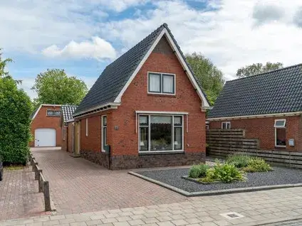 Vrijstaande woning te koop: Ferlinge Stasjonsstrjitte 30, De Westereen De Westereen