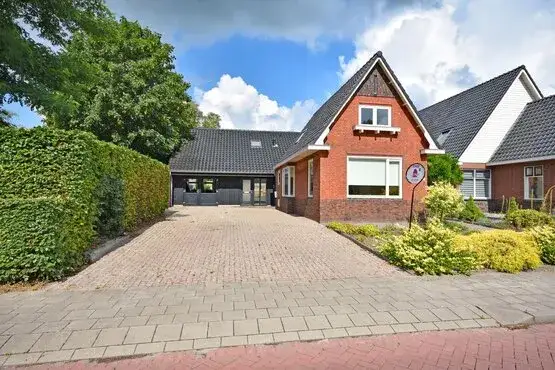 Vrijstaande woning te koop: Ferlinge Stasjonsstrjitte 63, De Westereen De Westereen
