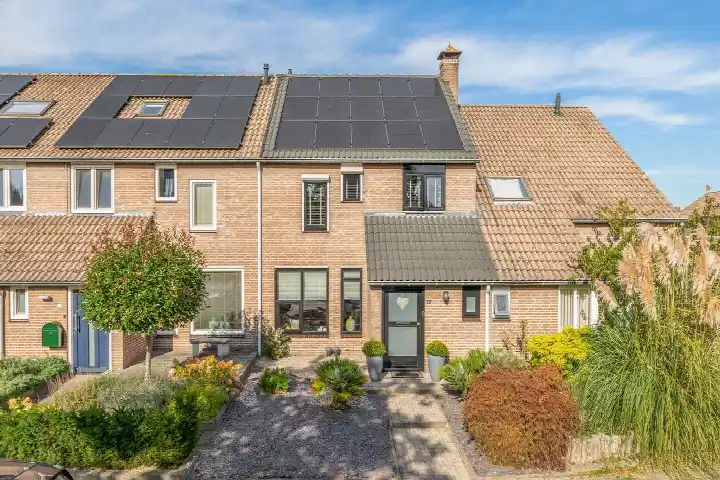 Tussenwoning te koop: Fitissingel 61, Heiakker-West Deurne