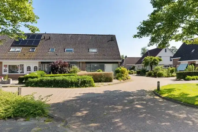 Tussenwoning te koop: Fivershôf 4, Ee Ie