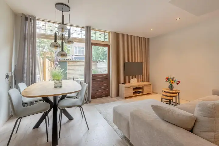 Appartement te koop: Flakkeesestraat 139C, Carnisse Rotterdam