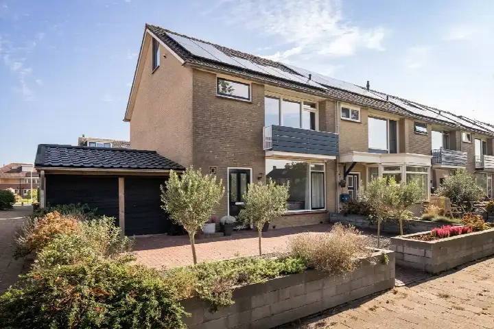 Hoekwoning te koop: Flamingohof 16, Plan Zuid Bovenkarspel
