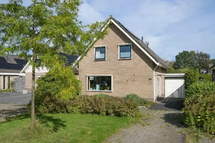 Vrijstaande woning te koop: Flevo 108, De Drait noordwest Drachten