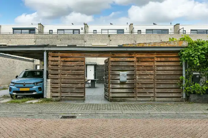 Tussenwoning te koop: Flierveld 43, Nieuw-Vennep Getsewoud Zuid Nieuw-Vennep