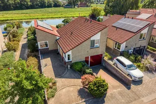 Corner house for sale: Floralaan 68, Baalderveld Hardenberg