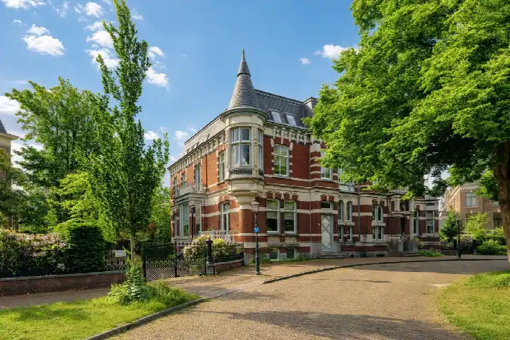 Appartement te koop: Florapark 10, Florapark Haarlem