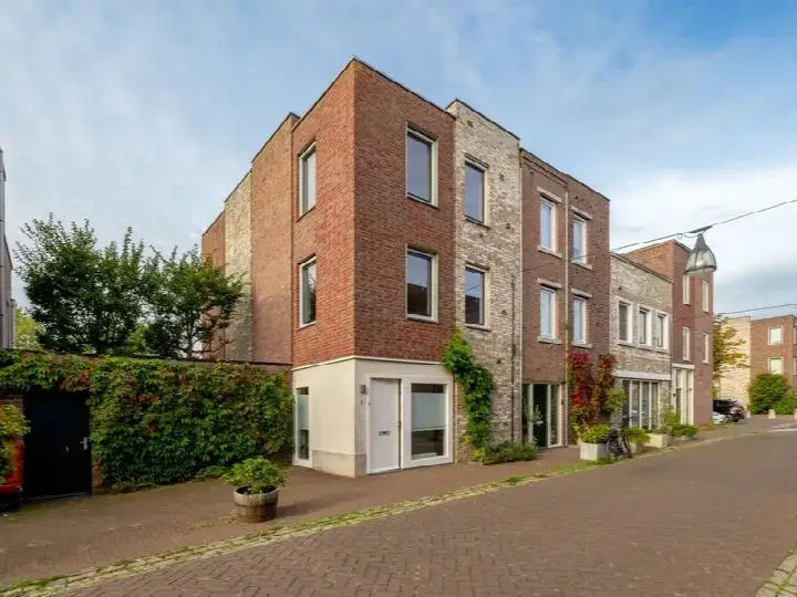 Tussenwoning te koop: Florimont 6, De Haverleij 'S-Hertogenbosch