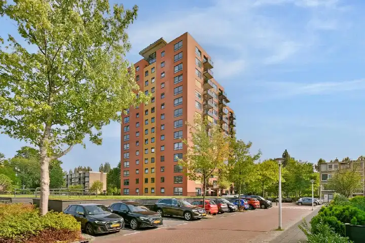 Appartement te koop: Fluweelboomlaan 79, Populierenbuurt Amstelveen