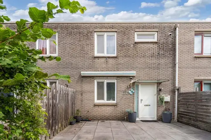 Tussenwoning te koop: Foeliestraat 21, Kruidenwijk Midden-oost Almere