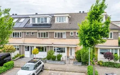 Tussenwoning te koop: Forsythiastraat 13, Lisserbroek Lisserbroek