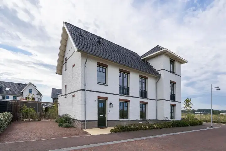 Twee-onder-één-kap te koop: Fort Nieuwersluissingel 14, Lanenrijk Weesp