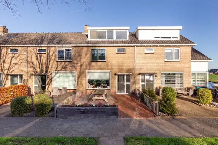 Terraced house for sale: Fortuinstraat 18, Uitbreiding-Jisp Jisp
