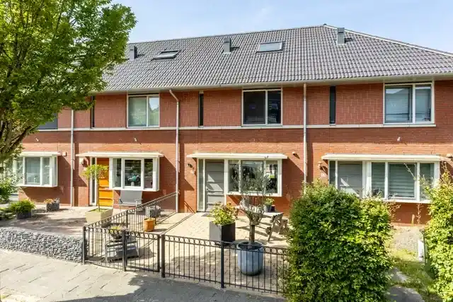 Tussenwoning te koop: Francis Picabiastraat 55, Nesselande Rotterdam