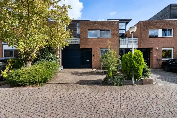 Tussenwoning te koop: Franckstraat 8, Puccinibuurt Capelle Aan Den Ijssel
