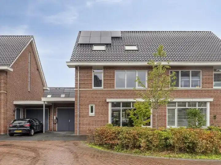 Terraced house for sale: François Brandthof 11, Stappegoor Zuid Tilburg