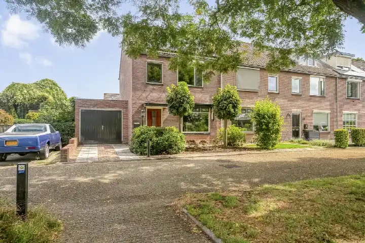 Hoekwoning te koop: Frank Hoeckellaan 28, De Vaarst Barneveld