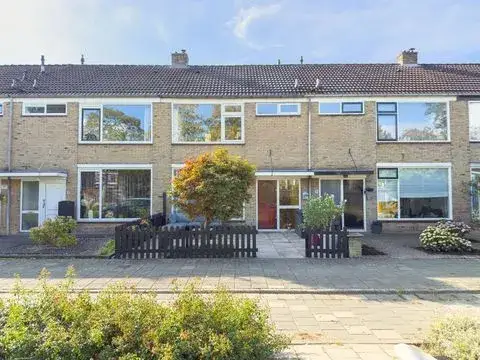 Tussenwoning te koop: Frankenweg 27, Frankenhof Wijk Bij Duurstede