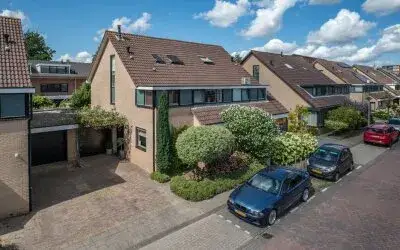 Terraced house for sale: Frans Halslaan 18, Oosteindsche Ackers Bergschenhoek