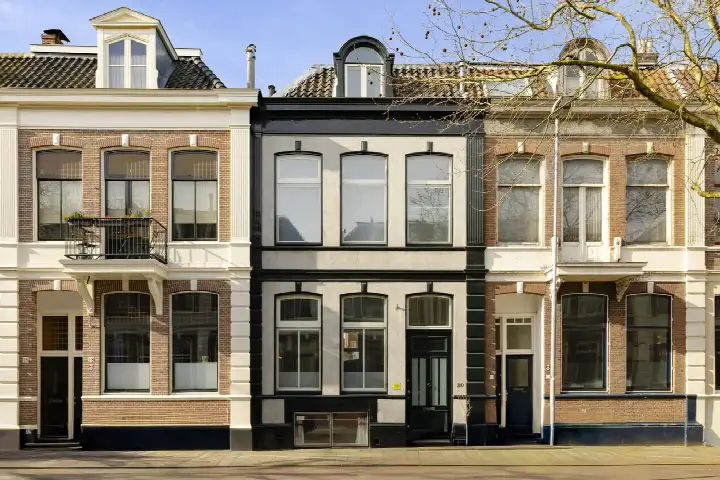 Hoekwoning te koop: Frans Halsstraat 20, Frans Halsbuurt Haarlem