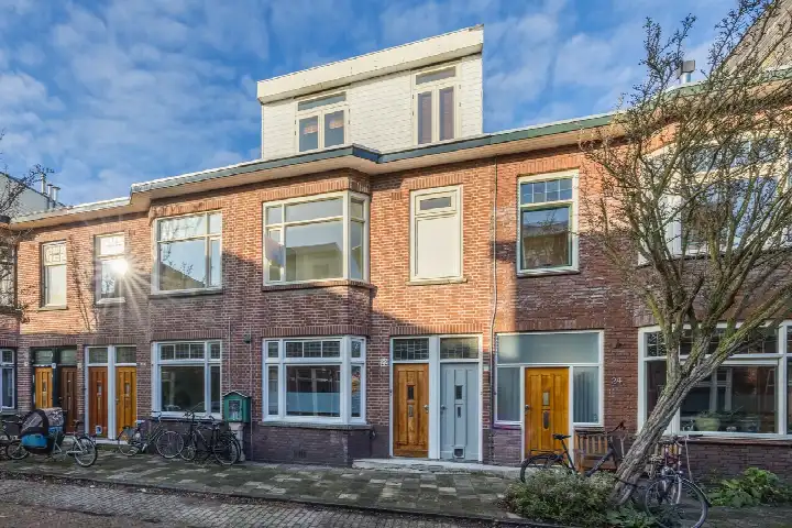 Apartment for sale: Frans van Mierisstraat 22, Groenoord Leiden