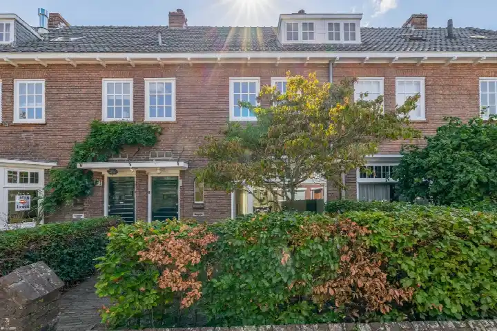 Tussenwoning te koop: Frederik Hendriklaan 7, De Vliert 'S-Hertogenbosch