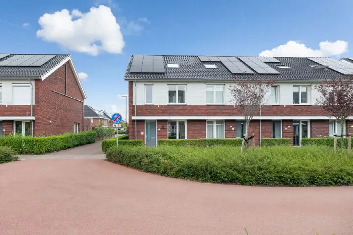 Hoekwoning te koop: Frida Katzpad 13, Staatsliedenkwartier Woerden