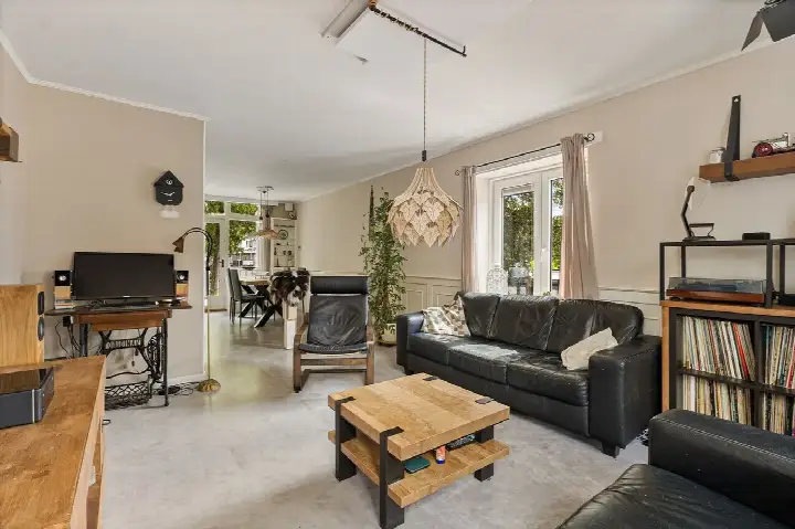 Apartment for sale: Fritz Conijnstraat 26H, Coronelbuurt Amsterdam