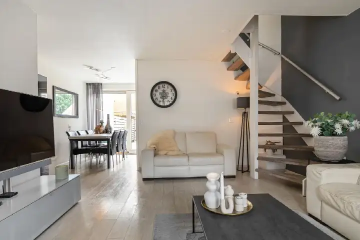 Terraced house for sale: G. Sterringastraat 13, Hoornse Meer Groningen