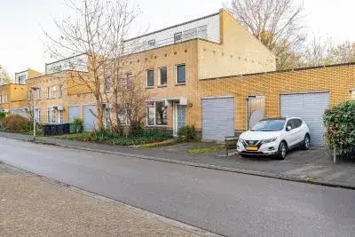 Hoekwoning te koop: G. Meirstraat 1, Hoornse Meer Groningen