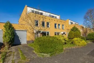 Tussenwoning te koop: G. Meirstraat 27, Hoornse Meer Groningen