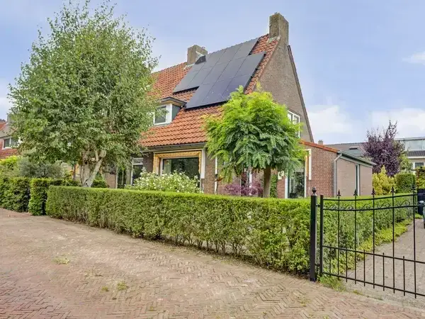 Semi-detached for sale: Gaarde 15, Hoogvliet Noord Hoogvliet Rotterdam