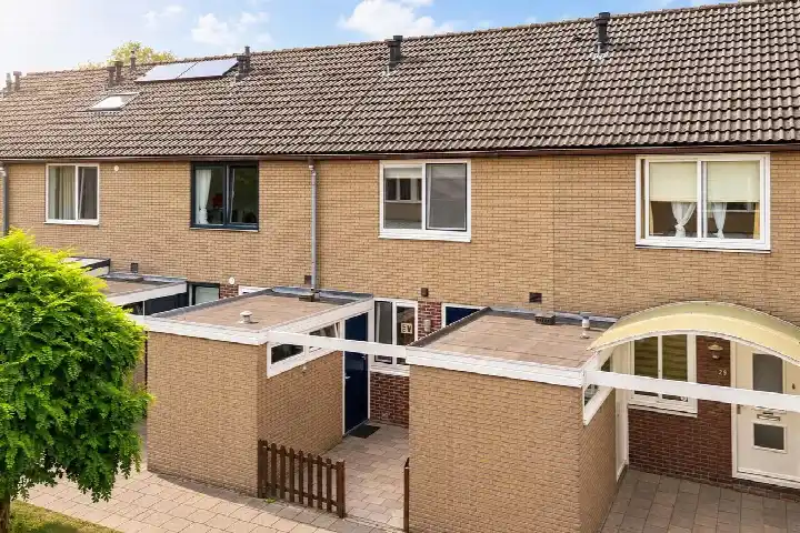Terraced house for sale: Galeistraat 27, Peldersveld West Zaandam