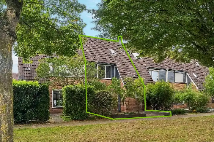 Terraced house for sale: Ganzewei 11, de Zuiling Elst (Ge)
