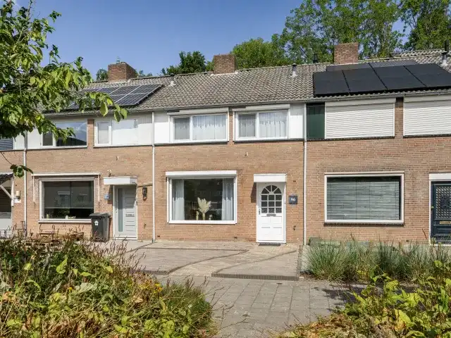Terraced house for sale: Garnalenstraat 96, Tholen Tholen
