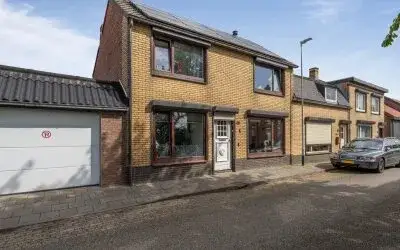 Tussenwoning te koop: Gastelsedijk West 40, Stampersgat Stampersgat