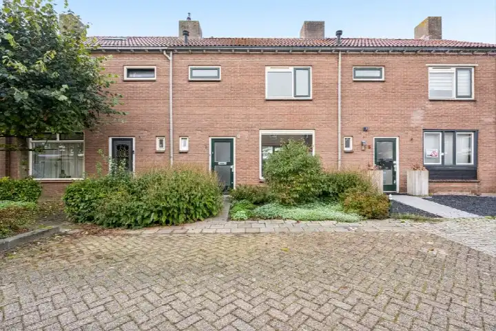 Tussenwoning te koop: Gasthuisstraat 3, IJzendoorn Ijzendoorn
