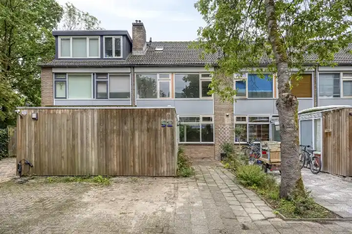 Tussenwoning te koop: Gebbenlaan 51, Verzetstrijdersbuurt Delft
