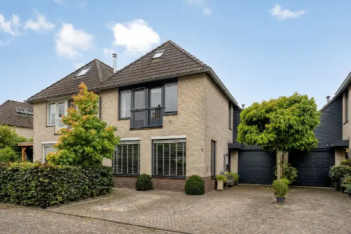 Tussenwoning te koop: Gebroeders Delhezstraat 6, Steenbergen-Noord Steenbergen (Nb)