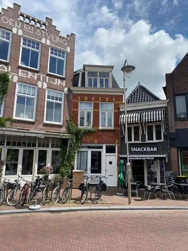 Studio te huur: Gedempte pol 26B, Sneek binnen de grachten Sneek