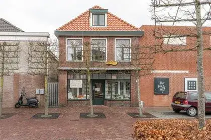 Corner house for sale: Gedempte Molenwijk 41, Centrum Heerenveen