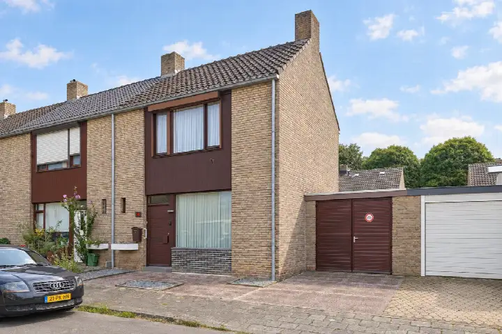 Tussenwoning te koop: Geelgietersdreef 14, Belfort Maastricht