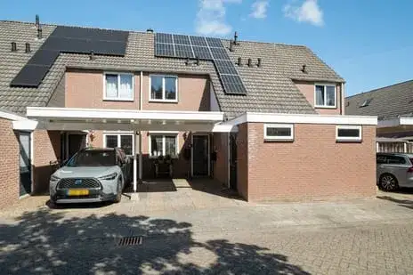 Tussenwoning te koop: Geelster 62, De Essen Oldenzaal