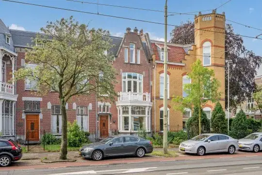 Tussenwoning te koop: Geestbrugweg 64, Leeuwendaal Rijswijk
